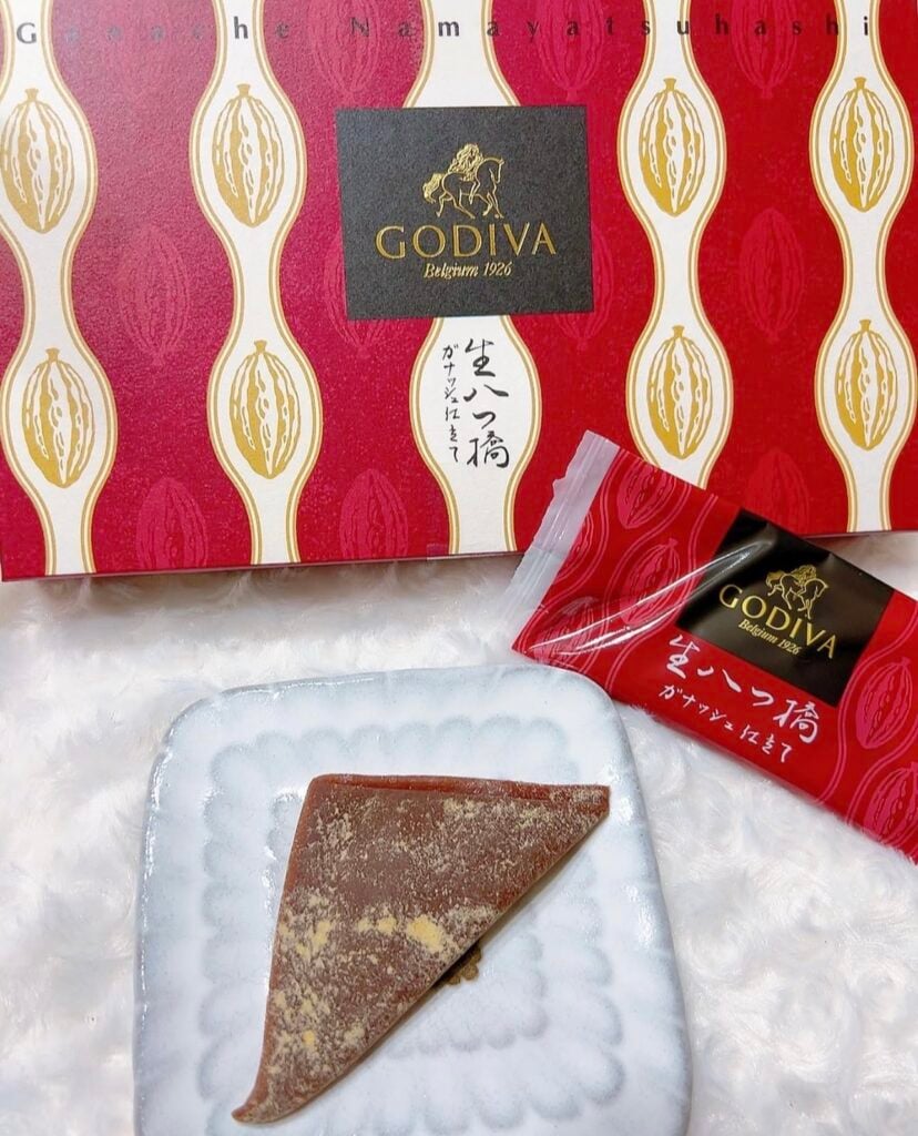 GODIVA×八ツ橋 コラボ 限定, GODIVA 八ツ橋 京都駅 お土産, 京都駅 おすすめお土産 GODIVA, GODIVA 八ツ橋 実食レビュー, 京都 お土産 コラボスイーツ
