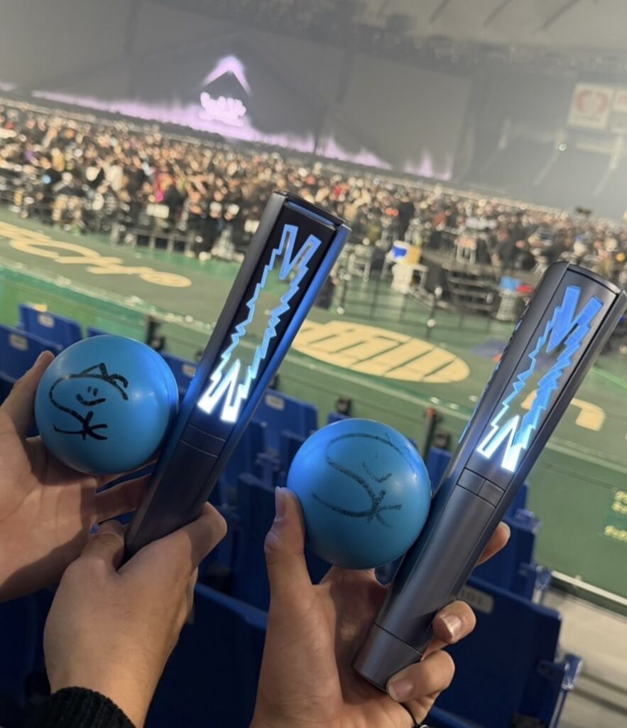 ルセラフィム ペンライト 販売店, ルセラフィム ペンライト どこで買える, ルセラフィム OFFICIAL LIGHT STICK 購入方法, ルセラフィム ペンライト 2025 通販 実店舗