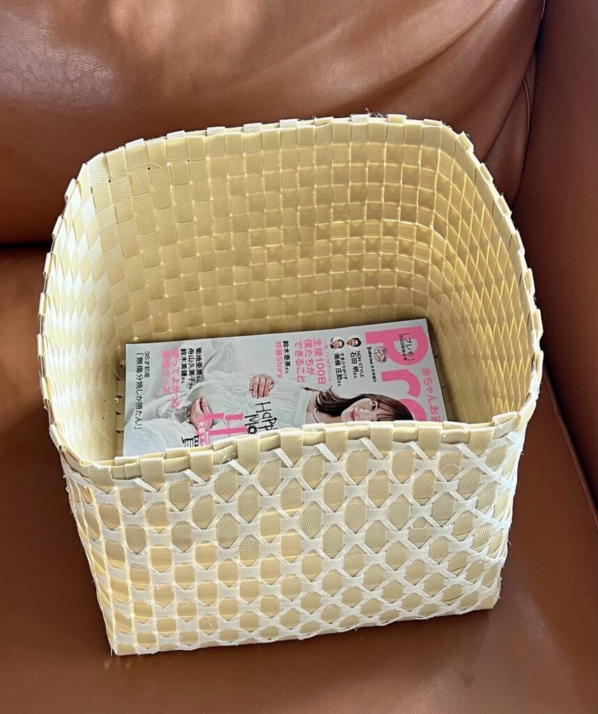 新聞ストッカー 100均, 新聞 収納 ダイソー セリア, 新聞ホルダー 玄関, 新聞 まとめる グッズ, 100均 収納 レビュー