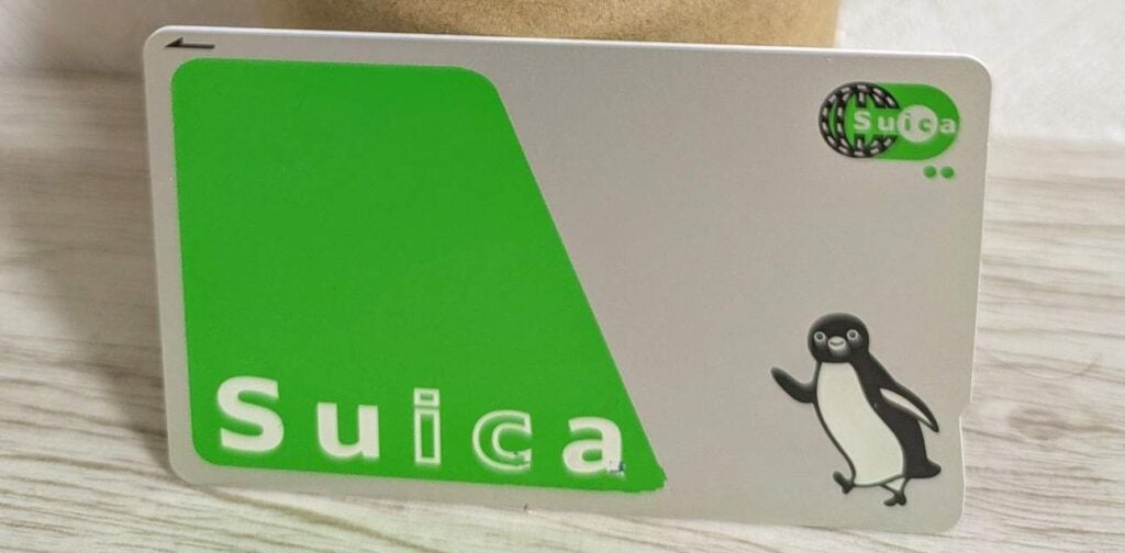 SuicaやPASMOとの比較