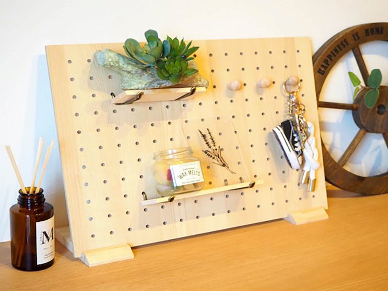 セリア 有孔ボード ダイソー 比較 レビュー, 100均 有孔ボード 収納 DIY 検証, セリア ダイソー 有孔ボード 使い心地