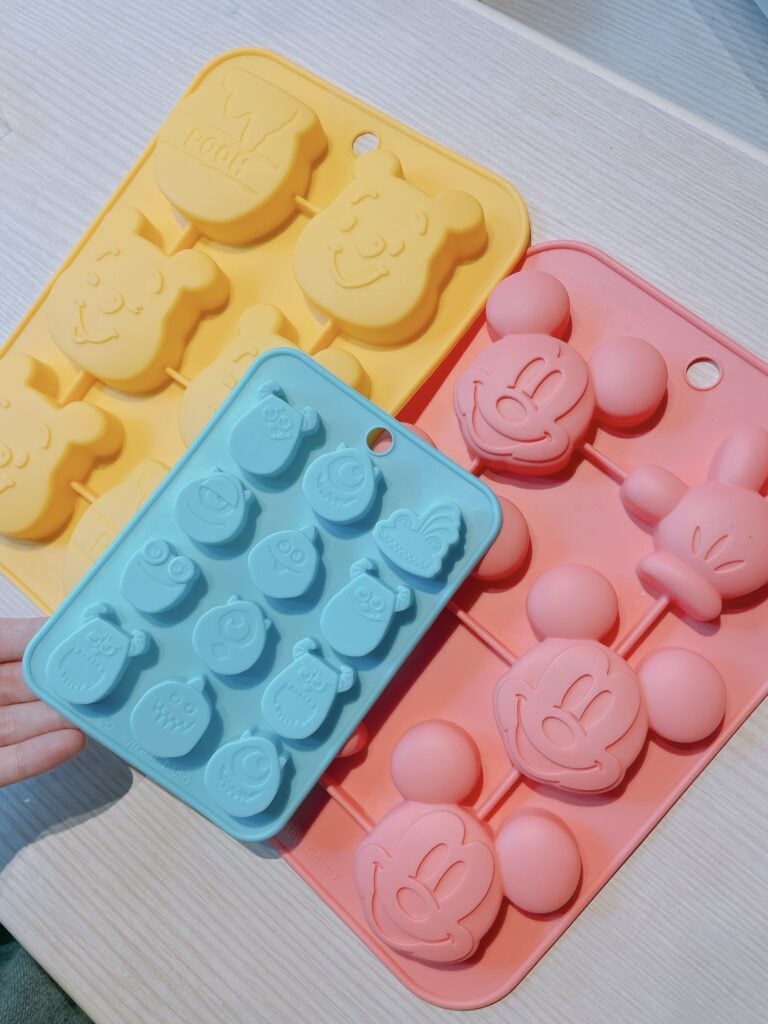 ダイソー シリコン型 レビュー お菓子作り, シリコン型 ダイソー 2年 使用感 セリア 比較, ダイソー シリコン型 お菓子作り初心者 使える, シリコン型 ダイソー セリア 本音レビュー
