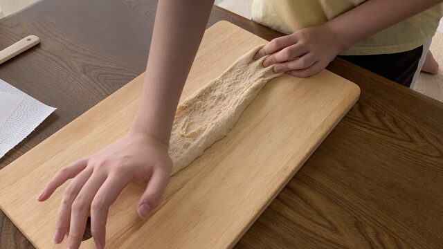 ニトリ パンこね台 本音レビュー, パンこね台 ニトリ 使用感 サイズ感, ニトリ パンこね台 デメリット 解説, パンこね台 ニトリ 使い勝手 徹底レビュー
